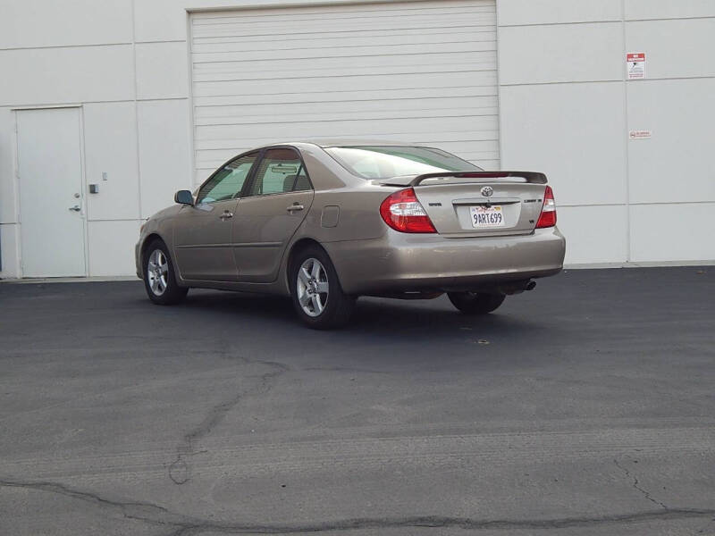 2004 Toyota Camry SE V6