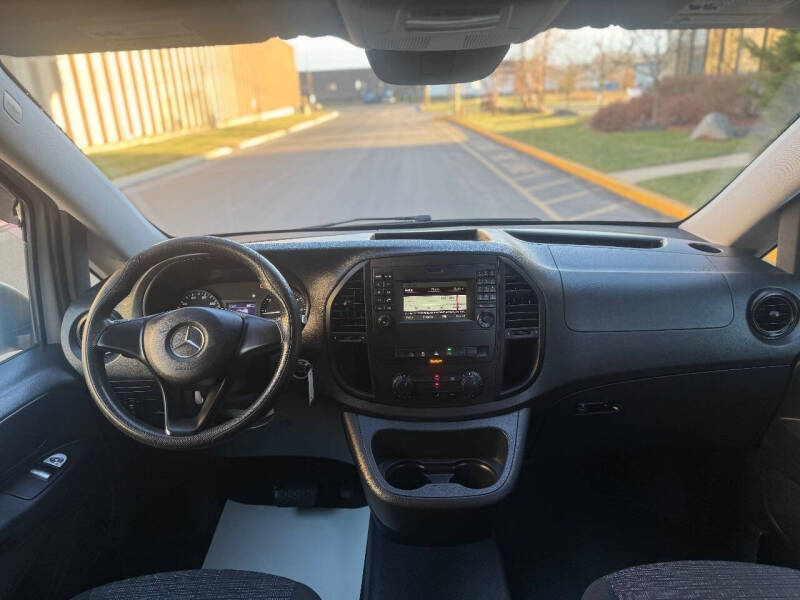 2016 Mercedes-Benz Metris