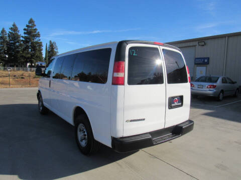 2017 Chevrolet Express LS 2500