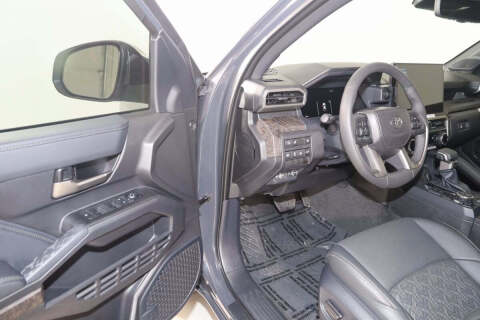 2024 Toyota Tacoma Limited HV