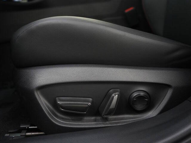 2025 Toyota Prius Plug-in Hybrid XSE