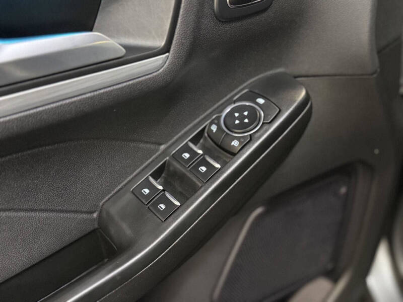 2024 Ford Escape Platinum