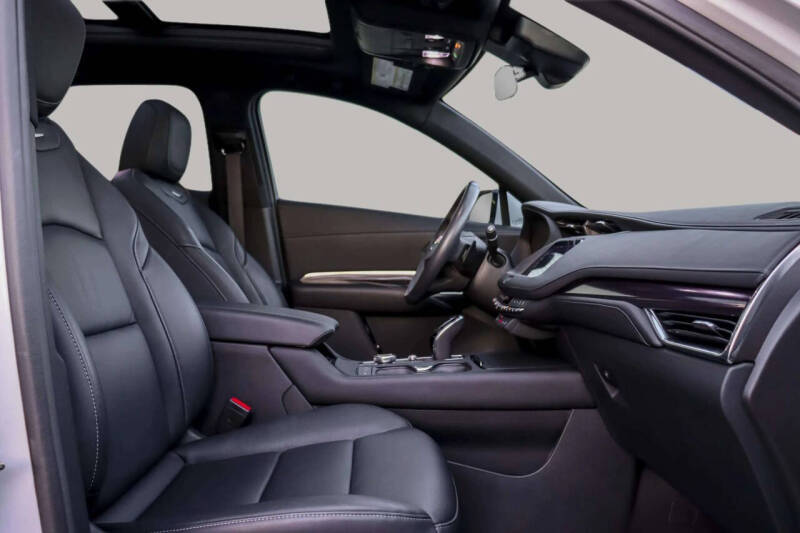 2022 Cadillac XT4 Luxury