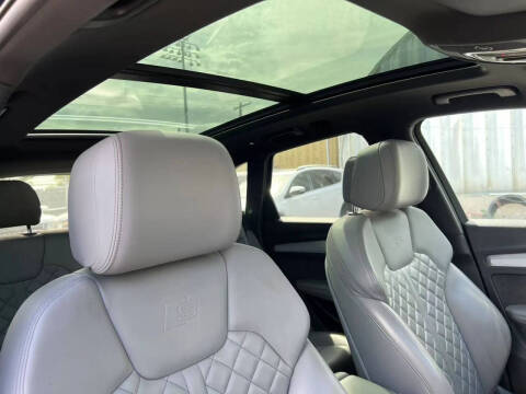2019 Audi SQ5 3.0T quattro Premium Plus