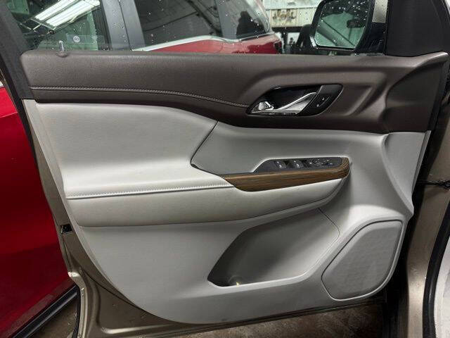2023 GMC Acadia SLE