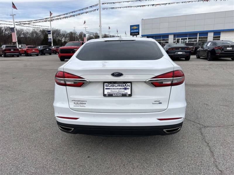 2020 Ford Fusion SE