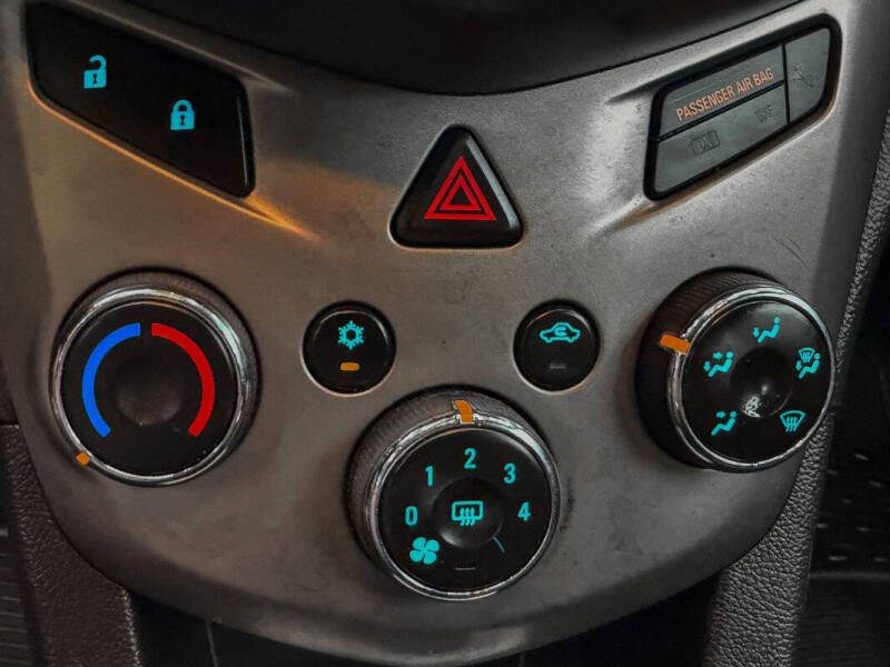 2013 Chevrolet Sonic LT Auto