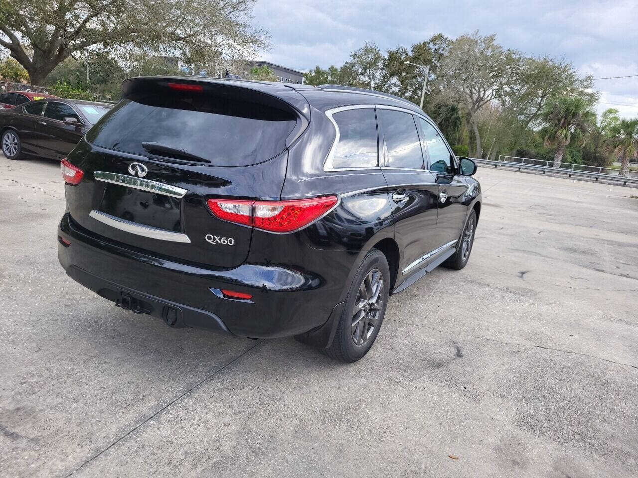 2014 INFINITI QX60 for sale at FAMILY AUTO BROKERS in Longwood, FL