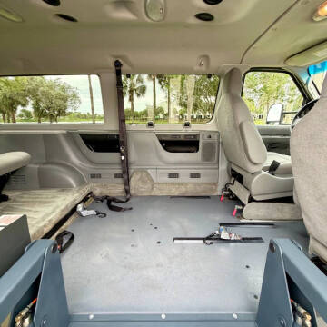 2011 Ford E-350