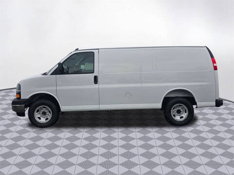 2025 Chevrolet Express 2500