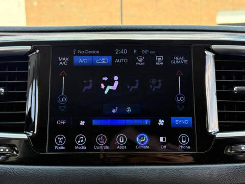 2017 Chrysler Pacifica Touring-L Plus