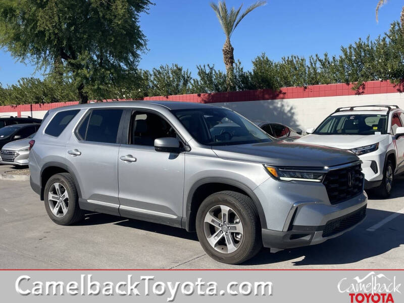 2024 Honda Pilot EX-L w/Rear Captain's Chairs