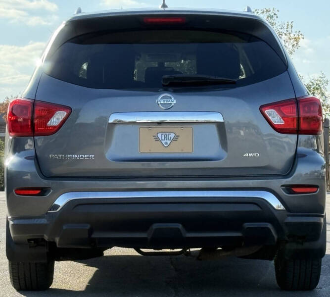 2018 Nissan Pathfinder S