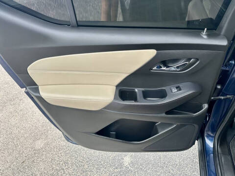 2022 Chevrolet Traverse LT Leather