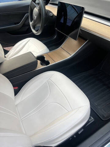 2019 Tesla Model 3 Long Range