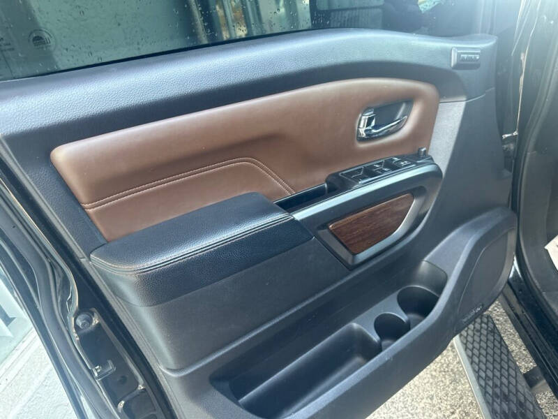 2016 Nissan Titan XD Platinum Reserve