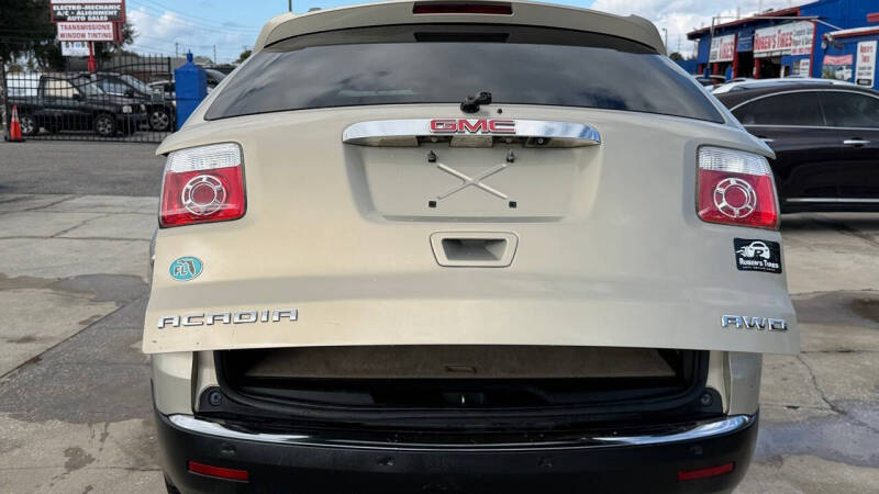 2008 Saturn Outlook XE