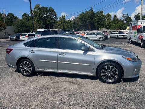 2018 Toyota Avalon XLE