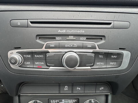 2015 Audi Q3 2.0T quattro Prestige