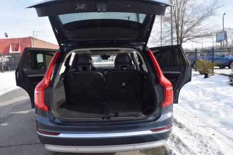 2022 Volvo XC90 T6 Inscription 6-Passenger