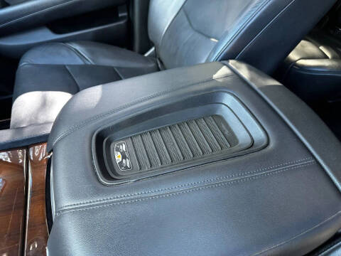 2020 Cadillac Escalade ESV Luxury