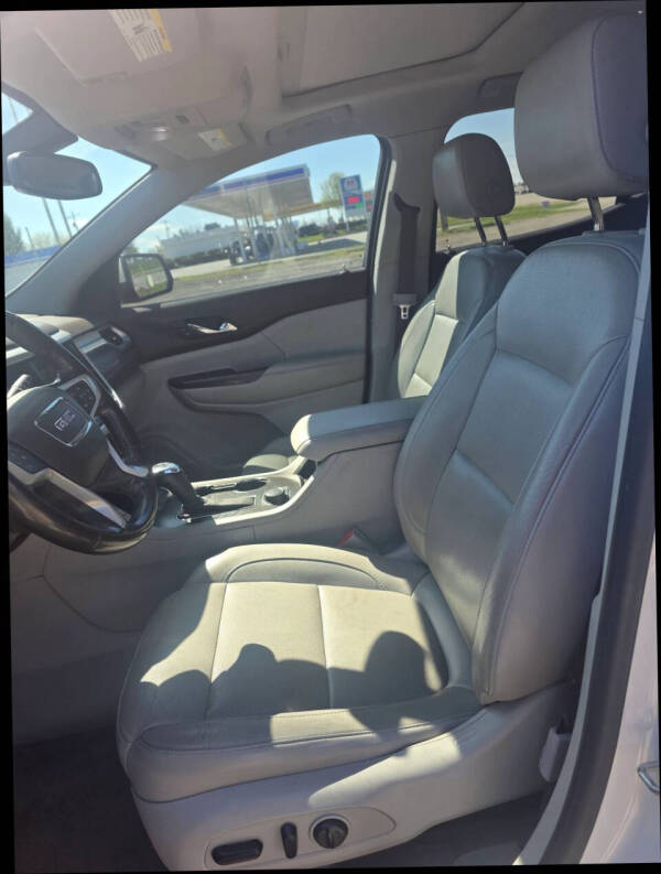 2019 GMC Acadia SLT-1