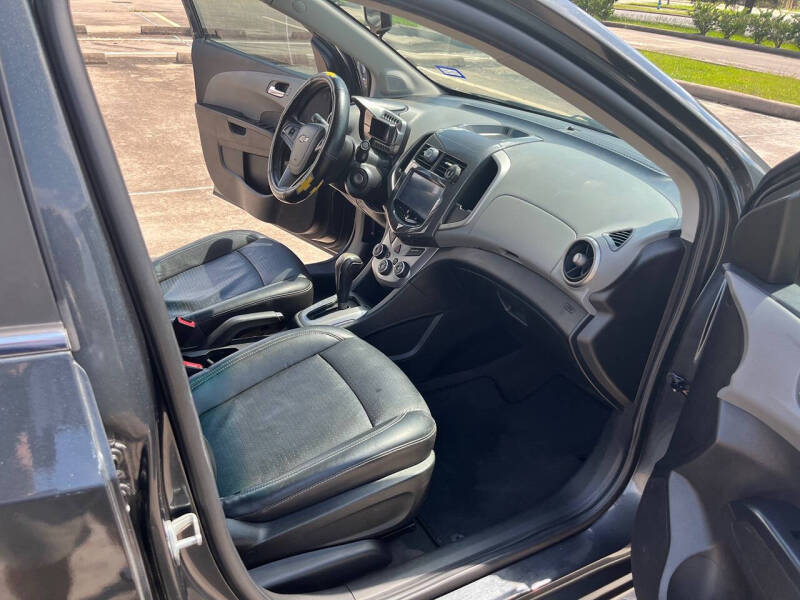 2016 Chevrolet Sonic LTZ Auto