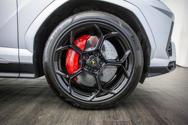 2022 Lamborghini Urus