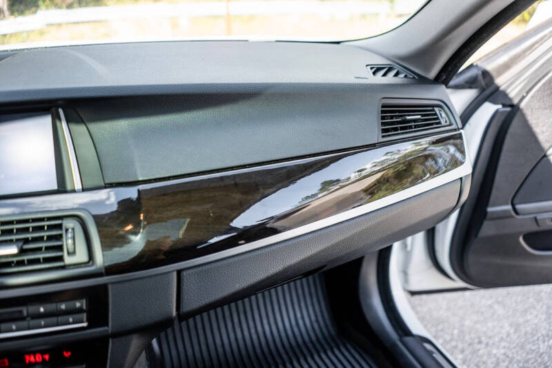 2015 BMW 5 Series 535i