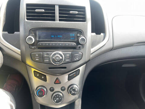 2015 Chevrolet Sonic LT Auto