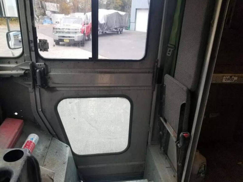 2012 Freightliner MT55 Chassis