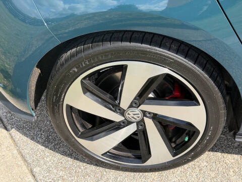 2019 Volkswagen Golf GTI S