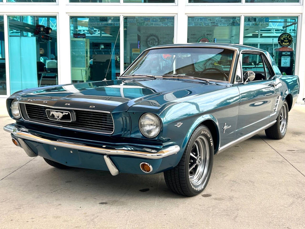 1966 Ford Mustang 1