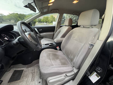2012 Nissan Rogue S