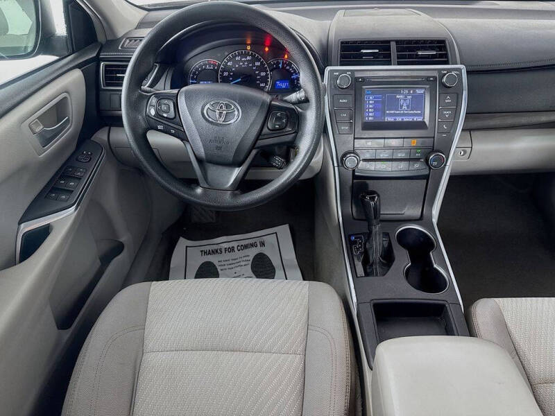 2015 Toyota Camry LE