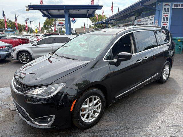 2020 Chrysler Pacifica Touring L