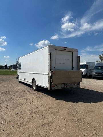 2010 Freightliner MT45 Chassis