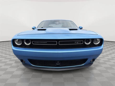 2015 Dodge Challenger SXT Plus