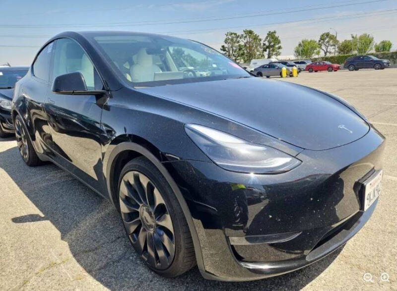 2023 Tesla Model Y Performance