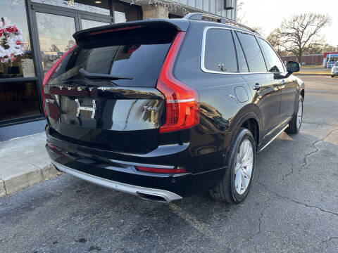 2018 Volvo XC90 T6 Momentum