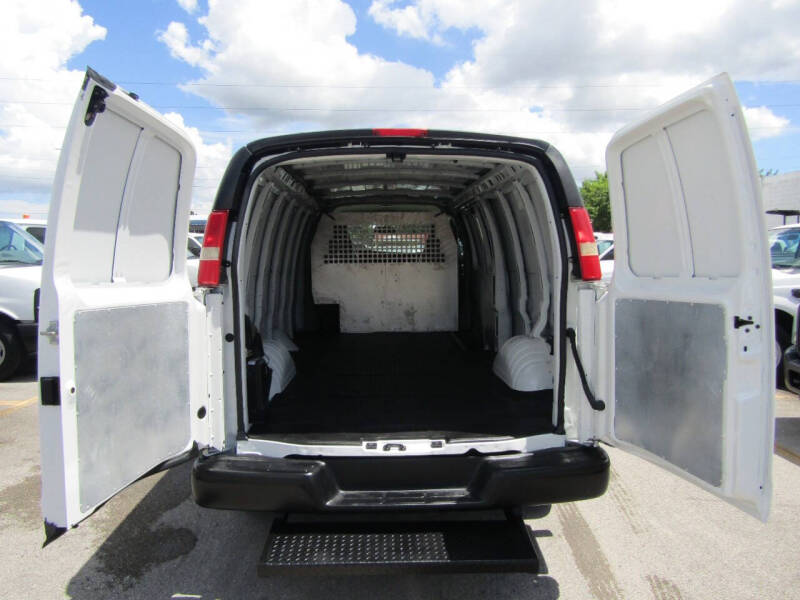 2017 Chevrolet Express 2500