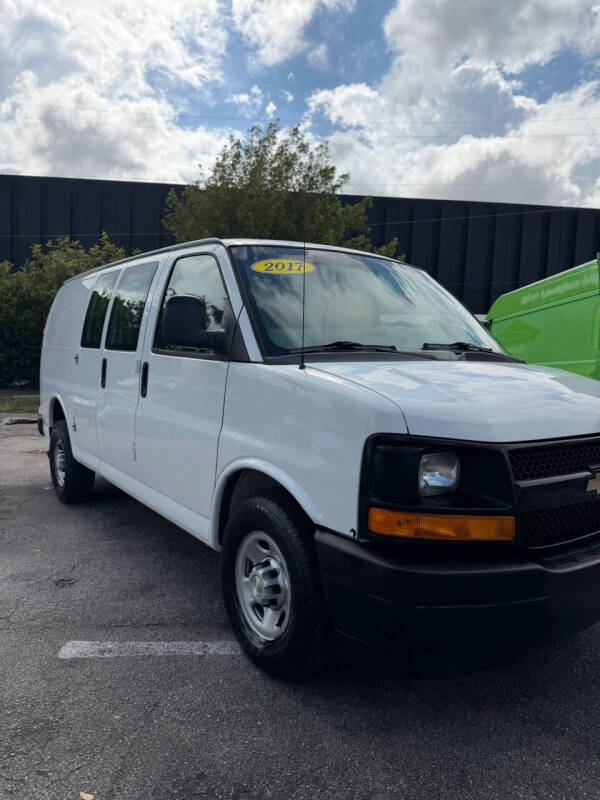 2017 Chevrolet Express 2500