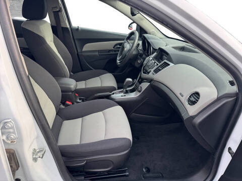 2014 Chevrolet Cruze LS Auto