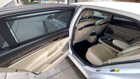 2017 Genesis G90 3.3T Premium