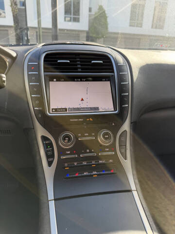 2019 Lincoln Nautilus Reserve