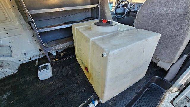 2001 Ford E-Series E-150