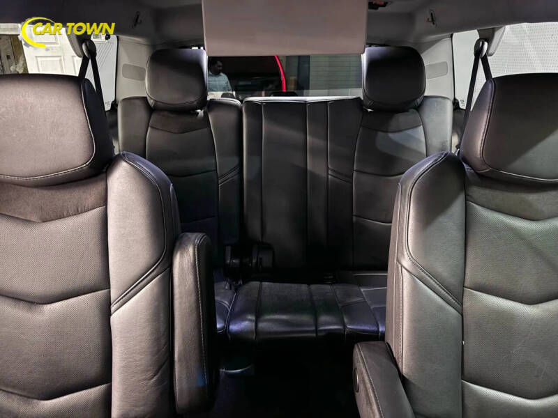 2016 Cadillac Escalade ESV Luxury Collection