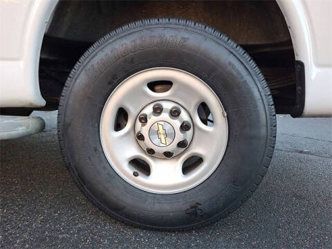 2024 Chevrolet Express 2500