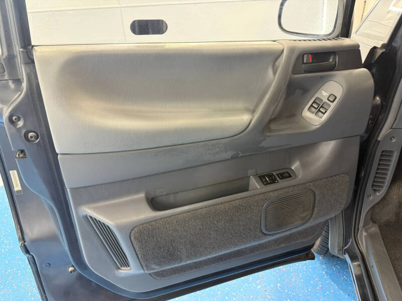 1995 Toyota Previa DX