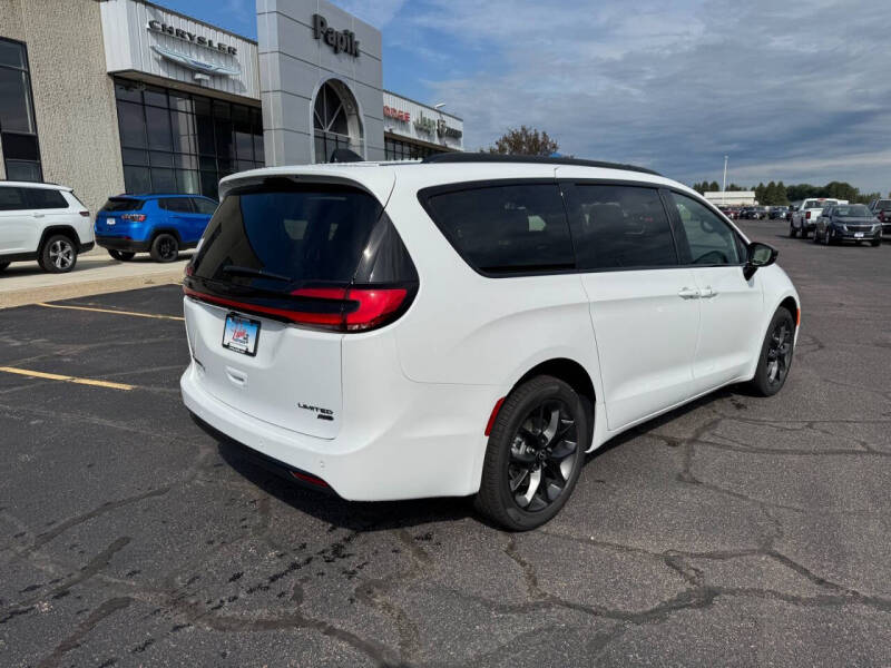 2026 Chrysler Pacifica Limited